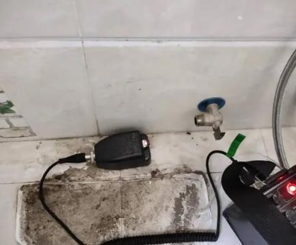 泸定屋顶漏水维修公司分享下卫生间漏水的危害及解决方法